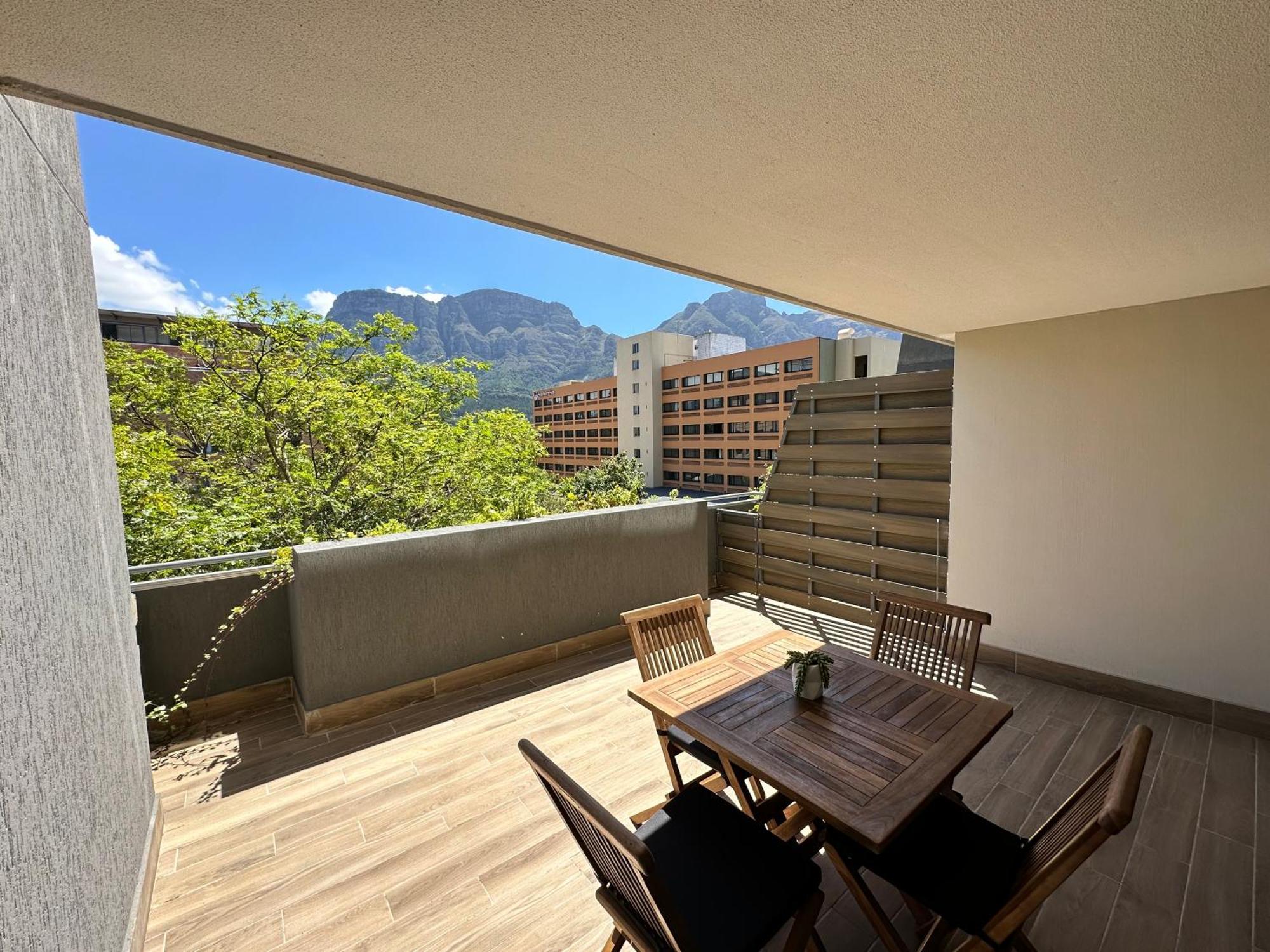 Newlands Peak Apartments Kapstaden Exteriör bild